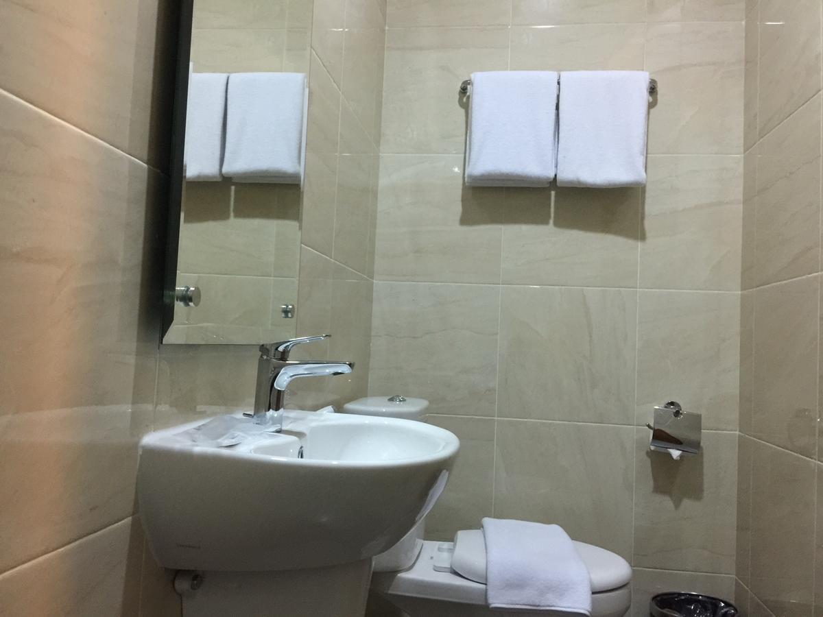 U Stay Hotel Tebet Jacarta Exterior foto