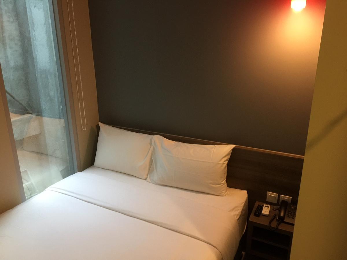 U Stay Hotel Tebet Jacarta Exterior foto