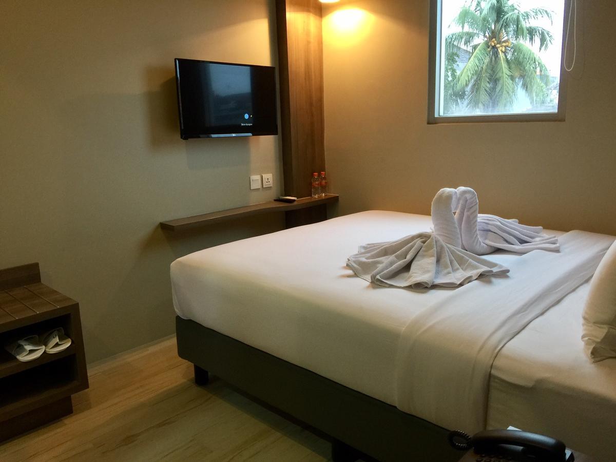 U Stay Hotel Tebet Jacarta Exterior foto